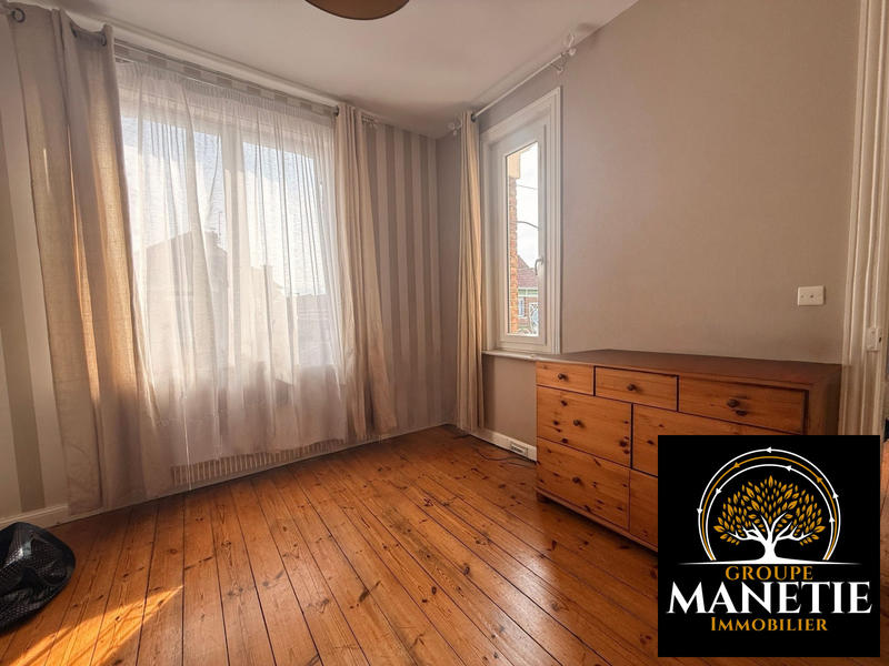 Maison - 248 m² - 11 pièces