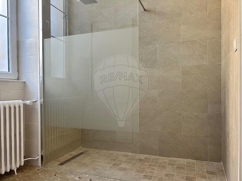 Appartement - 117 m² - 5 pièces