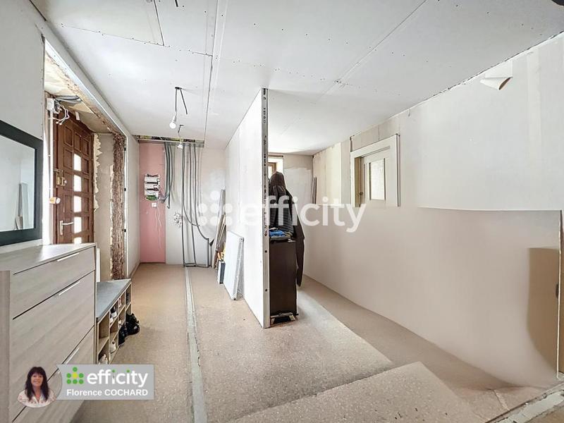 Maison - 408 m² - 13 pièces