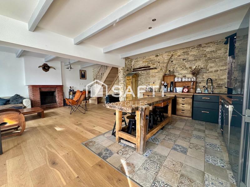 Maison - 90 m² - 4 pièces