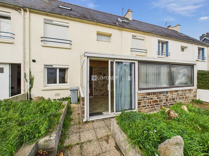 Maison - 99 m² - 7 pièces