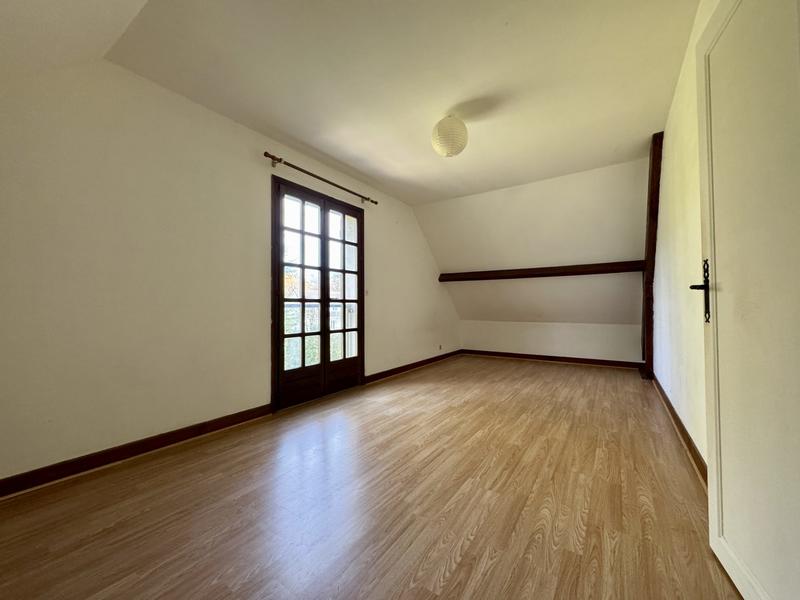 Maison traditionnelle - 150 m² - 7 pièces