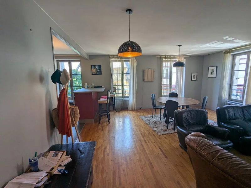 Appartement - 92 m² - 4 pièces