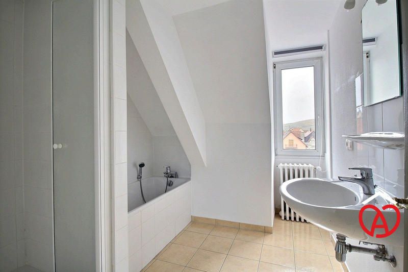 Appartement - 93 m² - 3 pièces