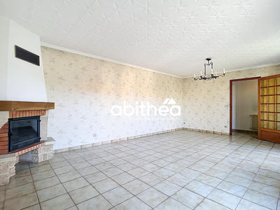 Maison - 90 m² - 4 pièces