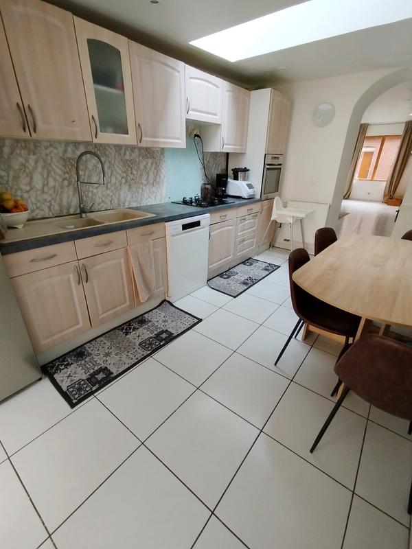 Maison - 100 m² - 6 pièces