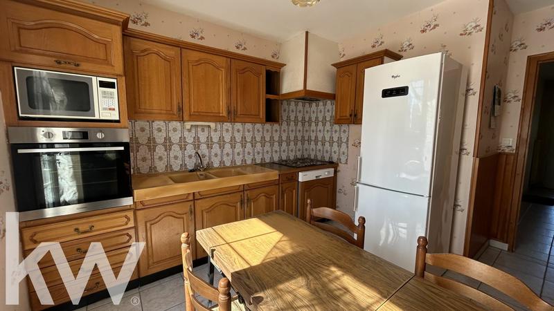 Maison - 160 m² - 9 pièces