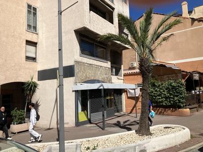 Local d'activités - 65 m²