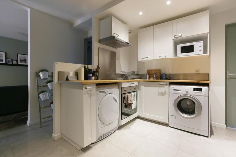 Appartement - 98 m² - 6 pièces