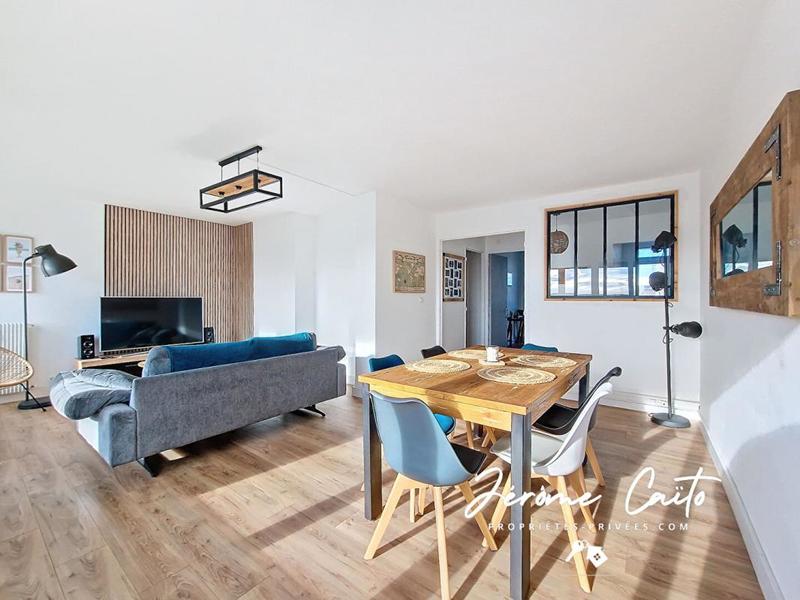 Appartement - 70 m² - 3 pièces