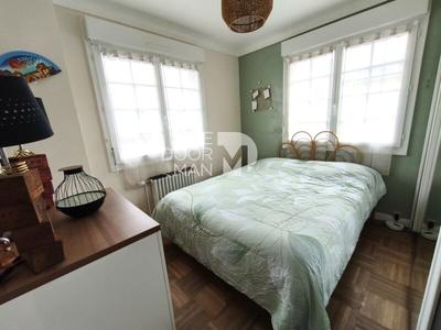 Maison - 155 m² - 9 pièces