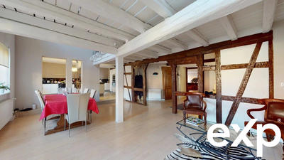 Maison - 650 m² - 20 pièces