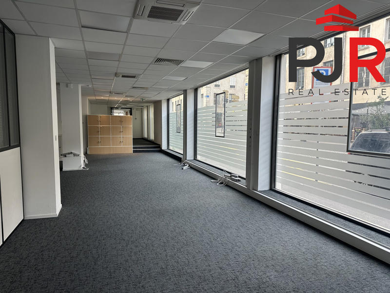 Local commercial - 442 m²