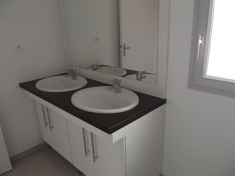 Villa - 80 m² - 4 pièces