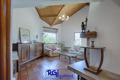 Maison - 131 m² - 5 pièces