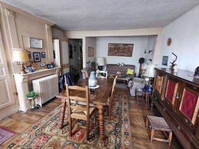 Appartement - 81 m² - 3 pièces