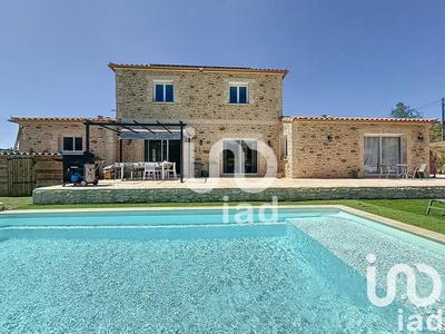 Maison - 218 m² - 7 pièces