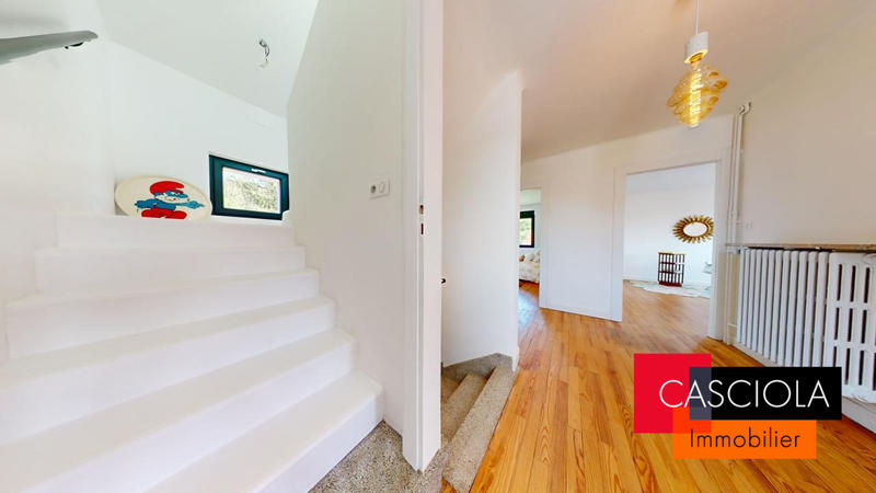 Maison - 170 m² - 6 pièces