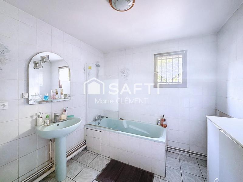 Maison - 92 m² - 5 pièces