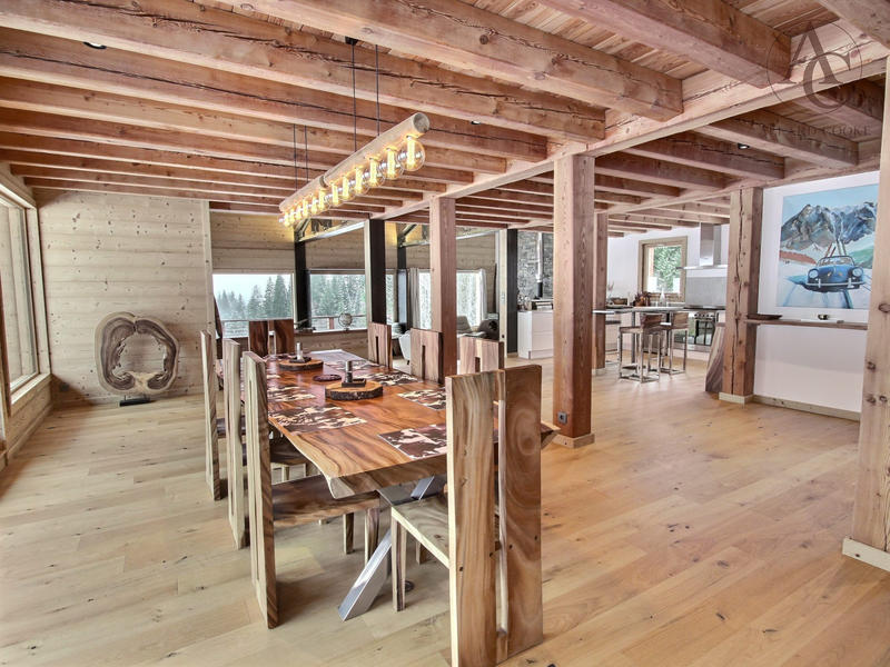 Châlet - 400 m² - 8 pièces