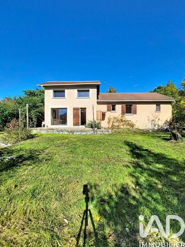 Maison - 105 m² - 5 pièces