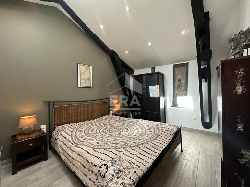 Demeure - 330 m² - 11 pièces