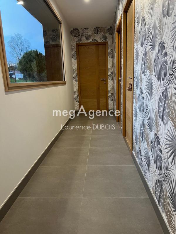 Maison - 200 m² - 5 pièces