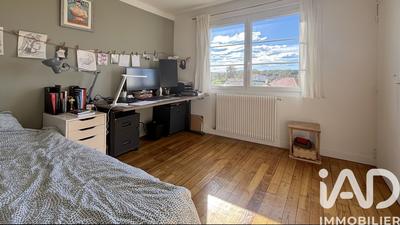 Maison - 121 m² - 5 pièces