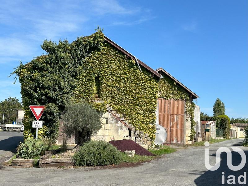 Maison - 260 m² - 3 pièces