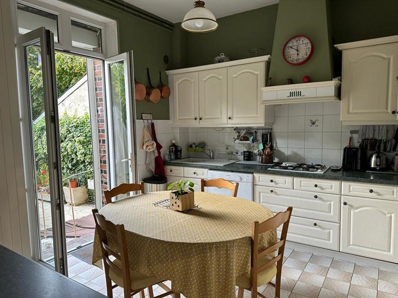 Maison - 140 m² - 6 pièces