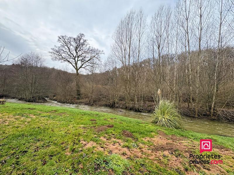 Maison - 260 m² - 6 pièces