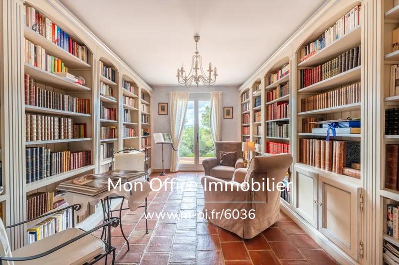 Maison - 185 m² - 7 pièces