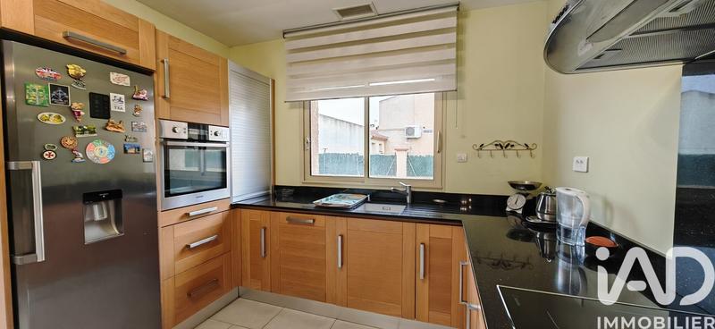 Maison - 218 m² - 7 pièces