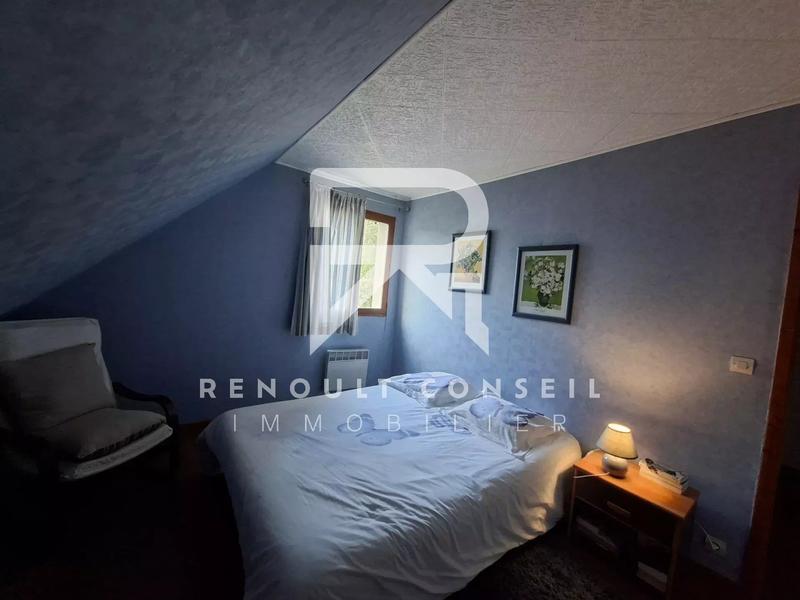 Maison - 151 m² - 6 pièces