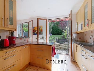 Maison - 165 m² - 7 pièces