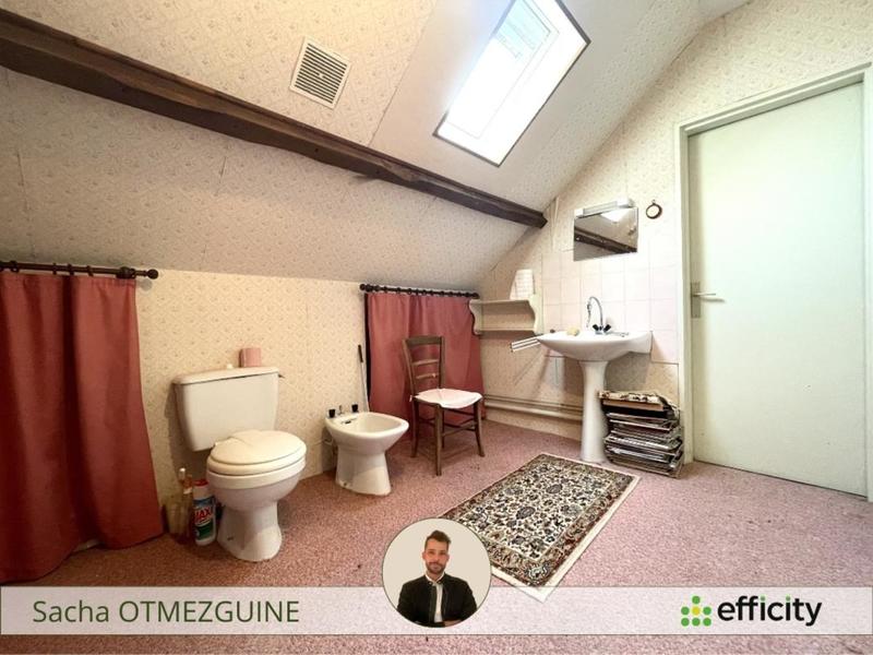 Maison - 137 m² - 7 pièces