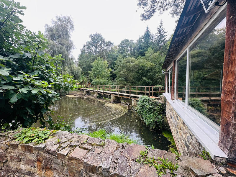 Maison - 310 m² - 8 pièces