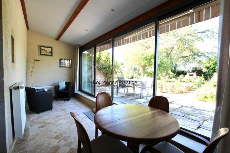 Propriété - 263 m² - 8 pièces