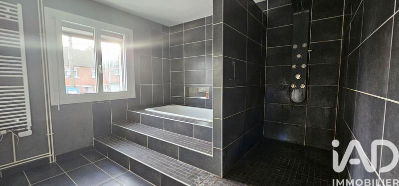 Maison - 115 m² - 6 pièces