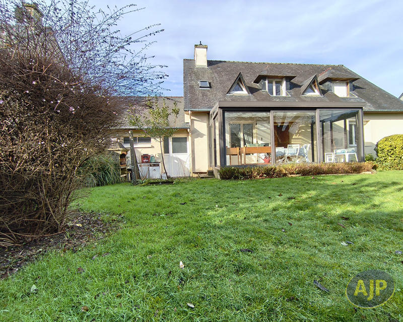 Maison - 134 m² - 7 pièces