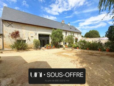 Maison - 352 m² - 8 pièces