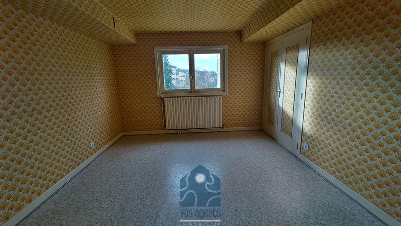 Maison - 200 m² - 8 pièces