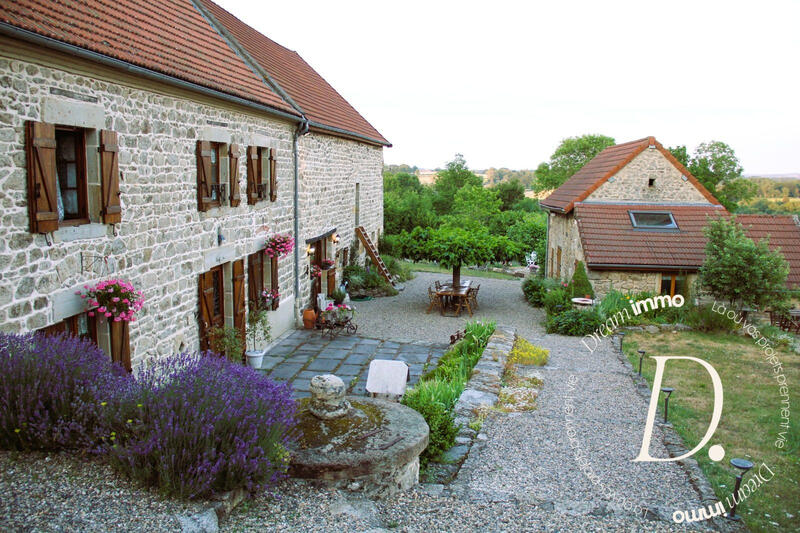 Maison - 169 m² - 10 pièces