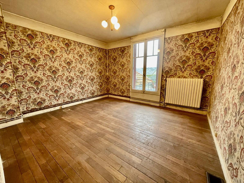 Maison - 110 m² - 6 pièces