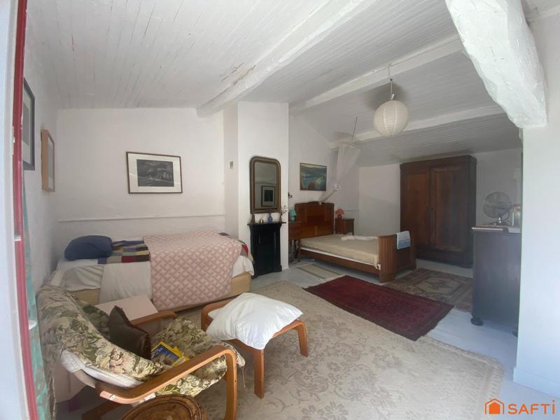 Maison - 281 m² - 7 pièces