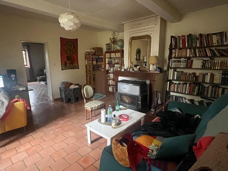 Propriété - 220 m² - 7 pièces