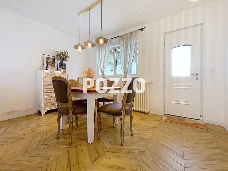 Maison - 111 m² - 6 pièces