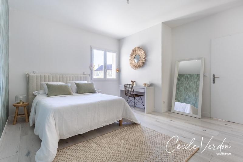 Maison - 142 m² - 6 pièces