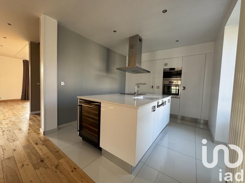 Maison - 162 m² - 8 pièces