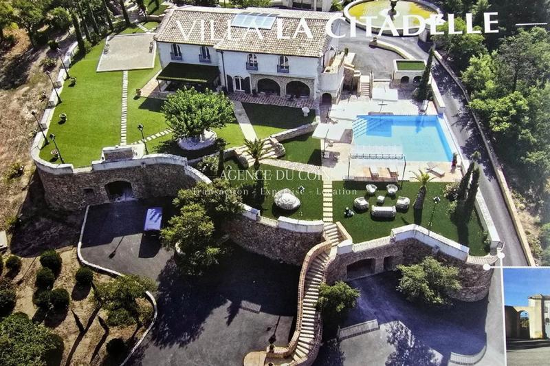 Propriété - 1 500 m² - 50 pièces